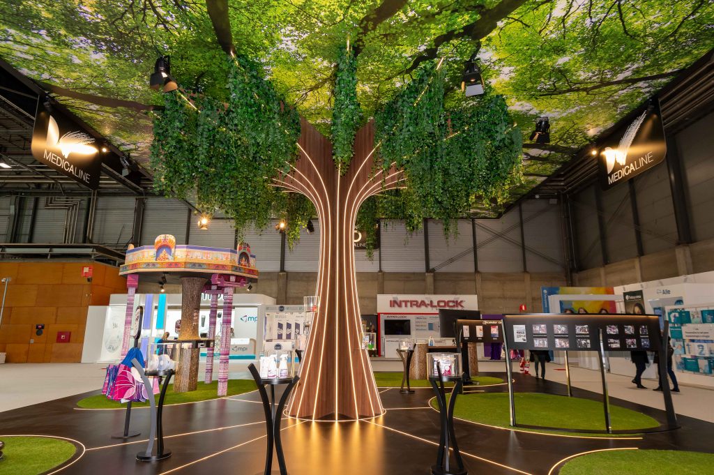 Project: Medicaline at Expodental 2024: a meeting place beneath a tree · 6