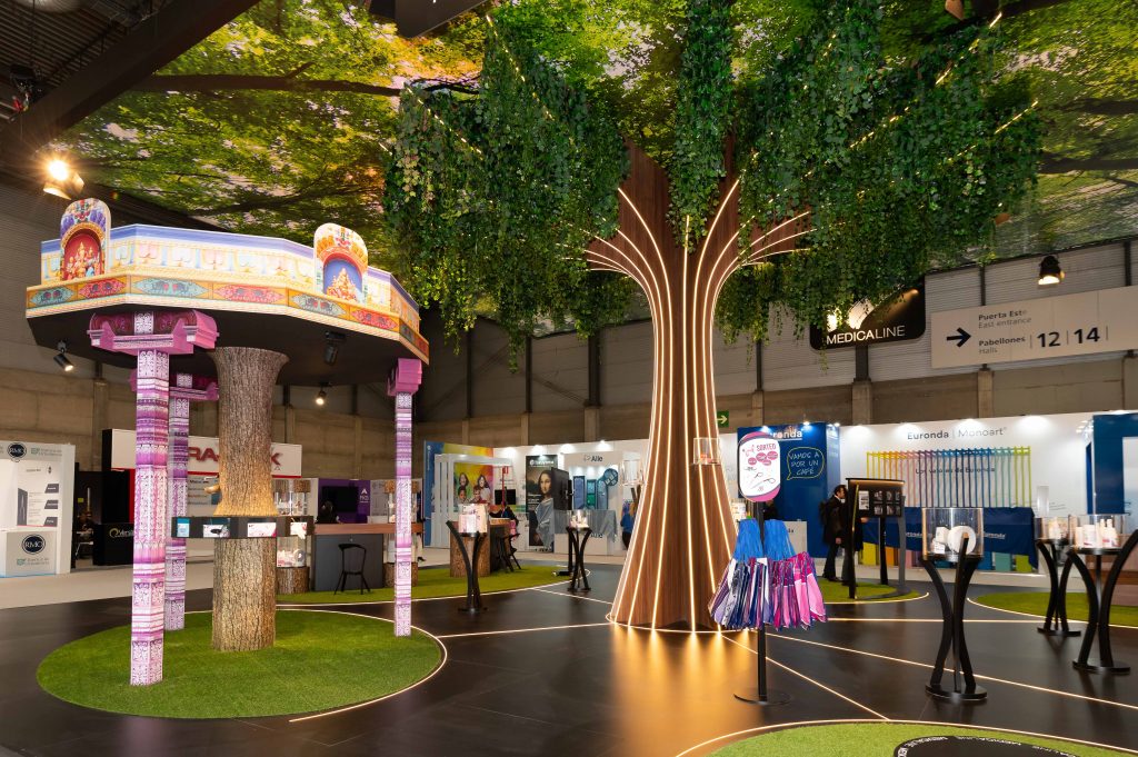 Project: Medicaline at Expodental 2024: a meeting place beneath a tree · 7