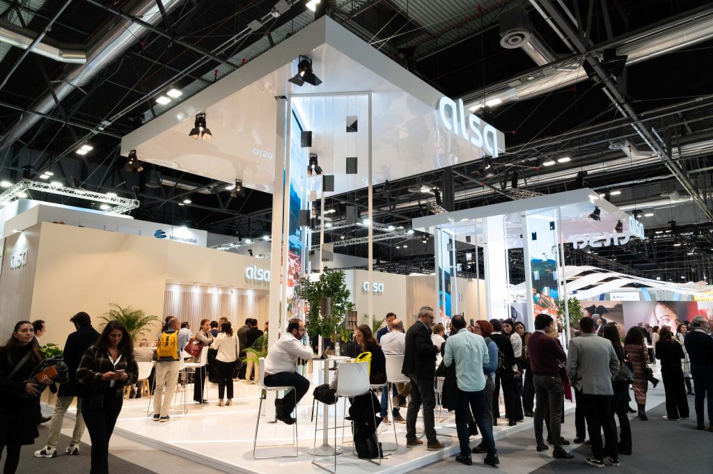 Proyecto: ALSA en FITUR 2025: arquitectura y contenido en un mismo viaje · 11